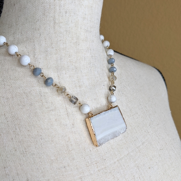 Chunky Crystal Gold Electroplated Rosery Chain - Picture 1 of 7